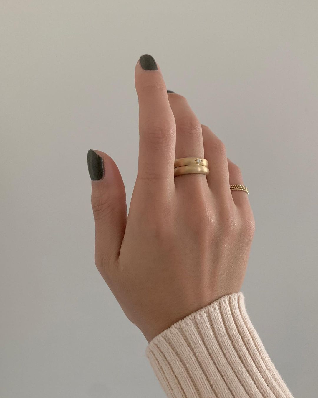 スターカーブ 4mm / Star Carved 4mm