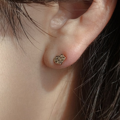 K10 エクリュ アングル ピアス / 10K Ecru Angular Earrings