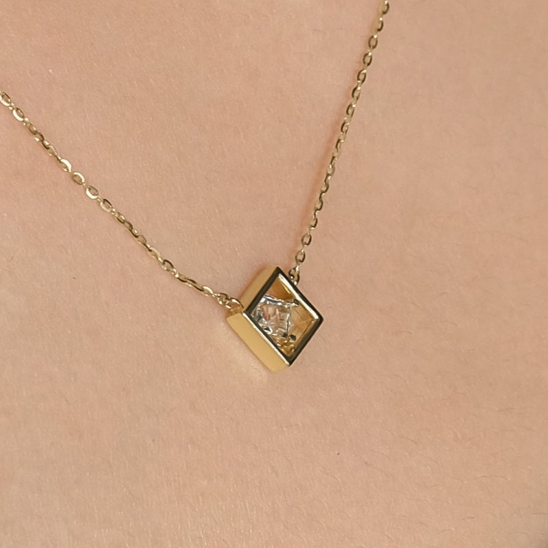 K10 アライ スクエア ネックレス / 10K Awry Square Necklace