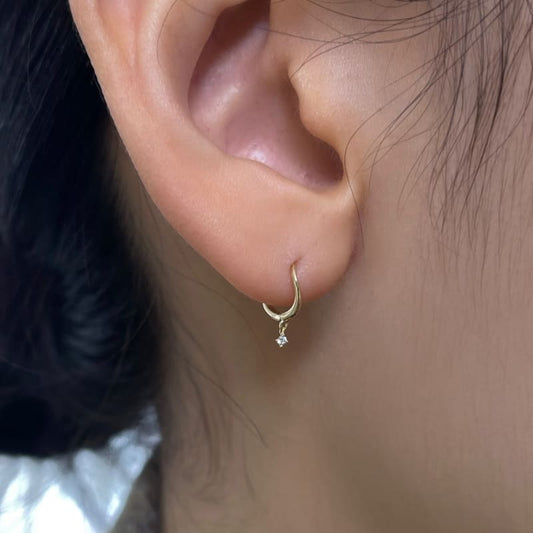 K10 ストーン ポイント ウエーブ ワンタッチ ピアス / 10K Stone Point Wave One-Touch Earrings