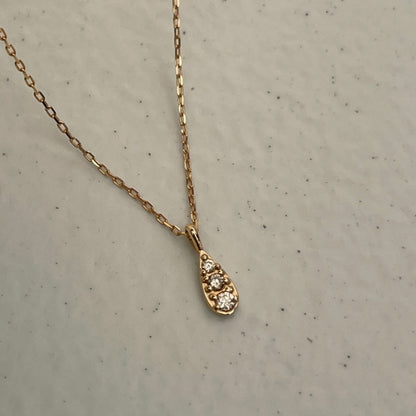 K10 プチ ダイヤ しずく ネックレス / 10K Petit Diamond Waterdrop Necklace