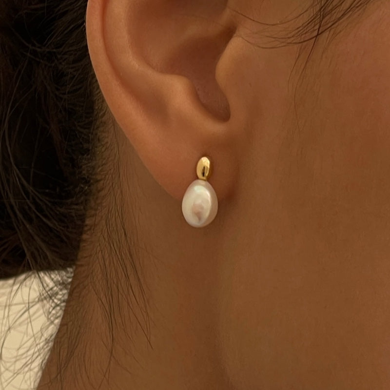 K10 天然 淡水パール ワン ポイント ピアス / 10K Natural Freshwater Pearl One Point Earrings  | アモンズ