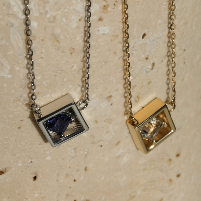 K10 アライ スクエア ネックレス / 10K Awry Square Necklace