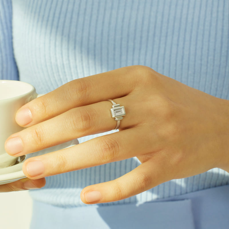 シルバー スクエア フレーム バゲット リング / Silver Frame Baguette Ring