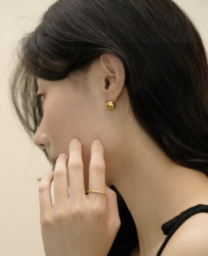 シルバー ボール ワンタッチ ピアス / Silver Ball One-Touch Earrings yellow