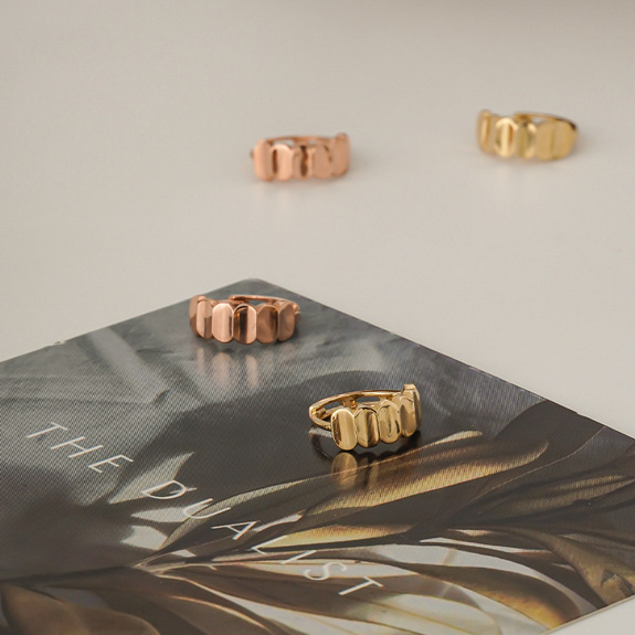 [amondz exclusive] K14Gold Round Flat Oval Daily One-Touch Ring Earrings