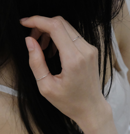 SHINE レイヤードスリムリング3点セット