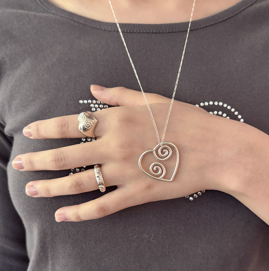 LAYER HEART RING