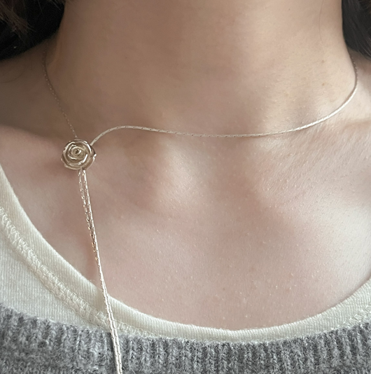 DOUBLE FLOWER DROP NECKLACE