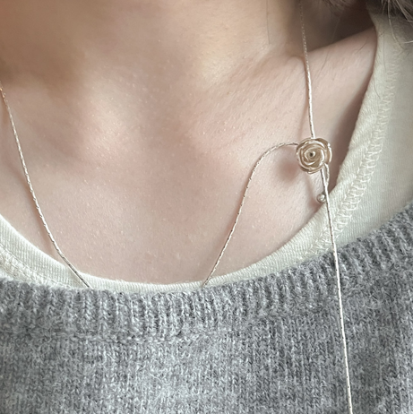 DOUBLE FLOWER DROP NECKLACE