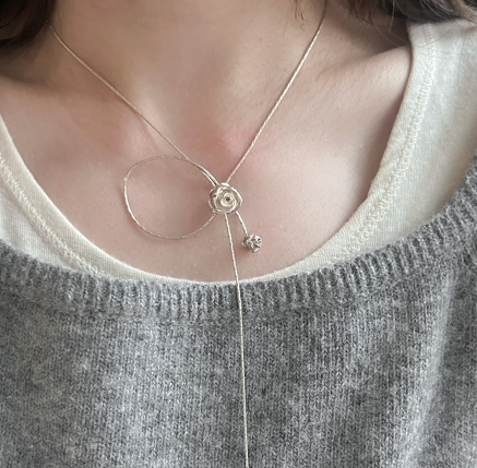 DOUBLE FLOWER DROP NECKLACE