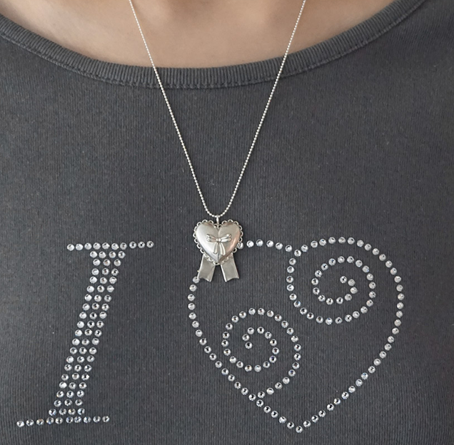 ADORN HEART RIBBON PENDENT NECKLACE