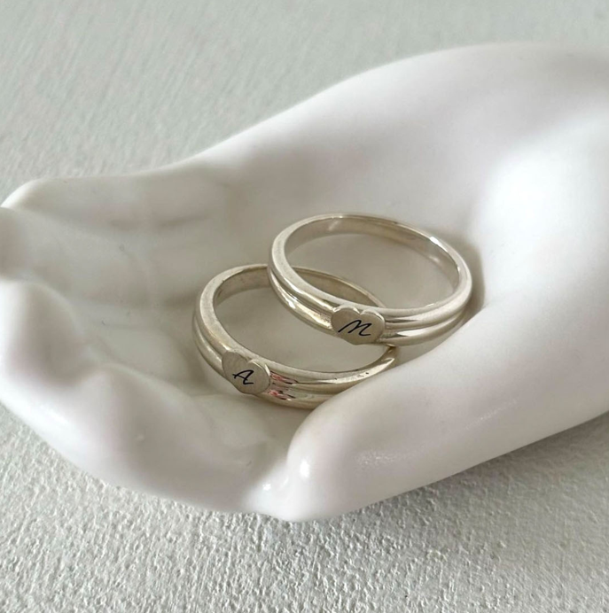 Petit initial ring (engraved)