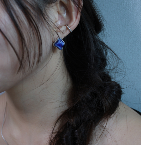 Wave pendant necklace