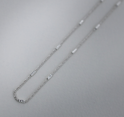 クリスタルポイントブレスレット