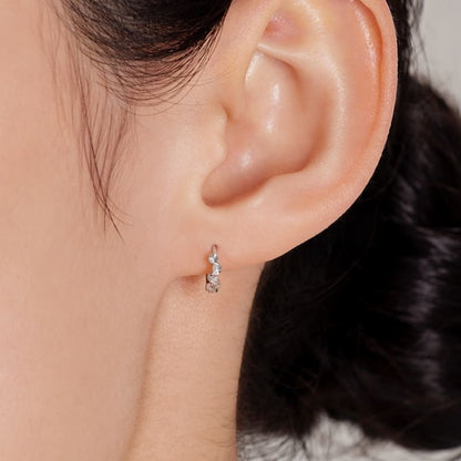 シルバー ラウンド カット ワンタッチ ピアス / Silver Round Cutting One-Touch Earrings