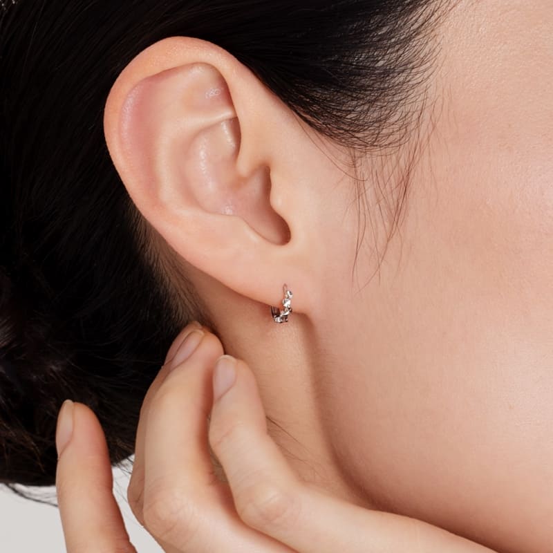 シルバー ラウンド カット ワンタッチ ピアス / Silver Round Cutting One-Touch Earrings