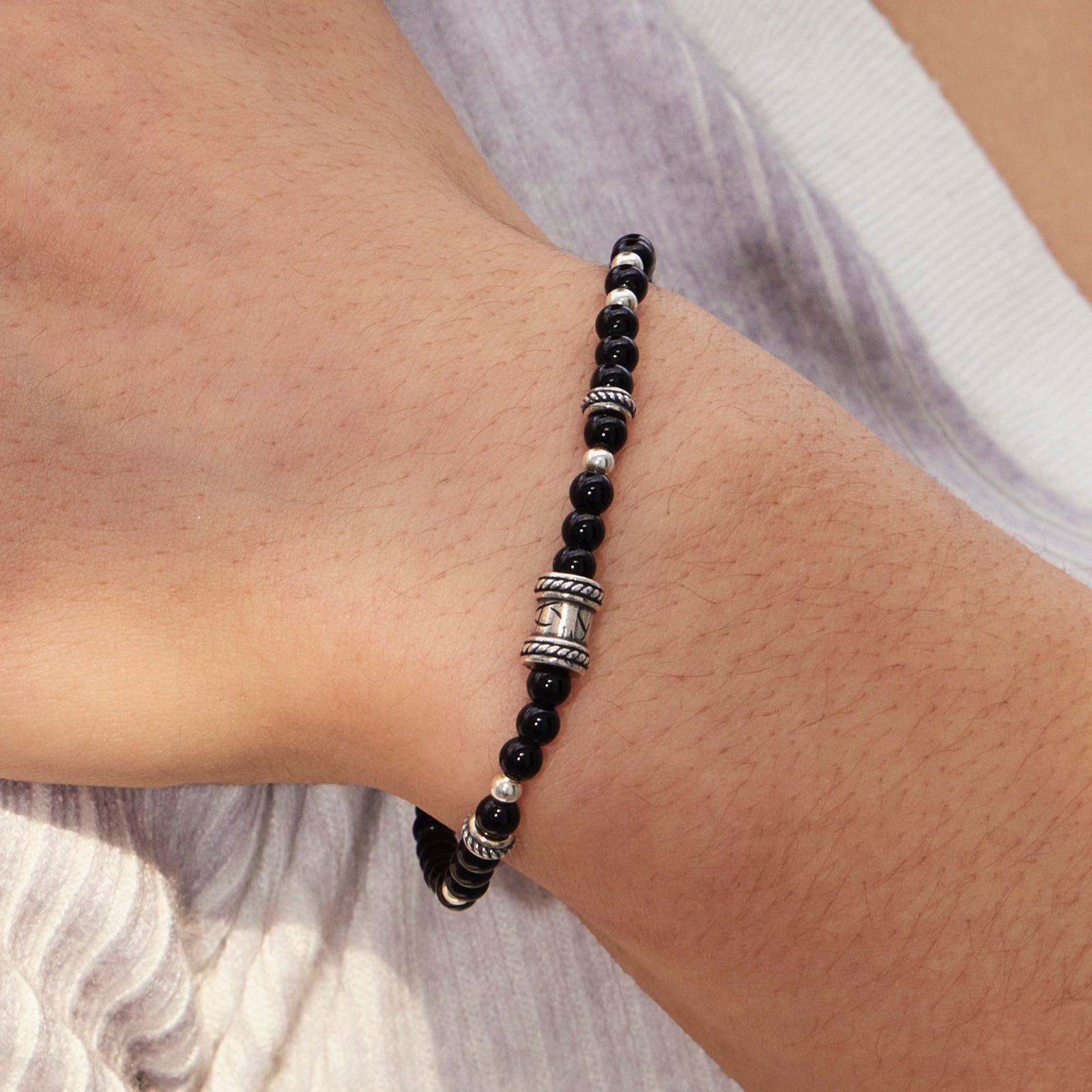 シルバー スクラッチ ペンダント ブラック ビーズ ブレスレット / SILVER SCRATCH PENDANT BLACK BEADS BRACELET 17cm