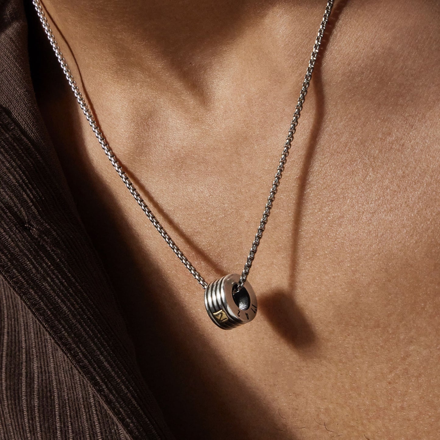 シルバー ライン テクスチャー リング ネックレス / SILVER LINE TEXTURE RING NECKLACE