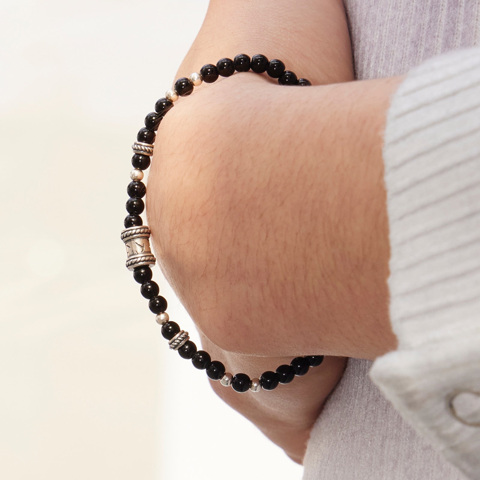 シルバー スクラッチ ペンダント ブラック ビーズ ブレスレット / SILVER SCRATCH PENDANT BLACK BEADS BRACELET 17cm