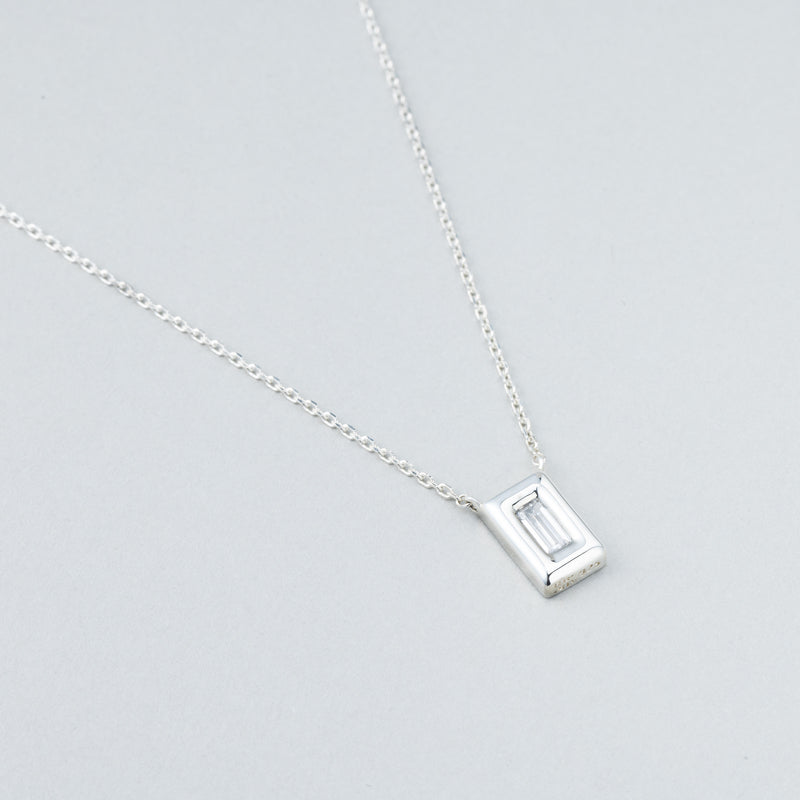 シルバー スクエア フレーム バゲット ネックレス / Silver Frame Baguette Necklace