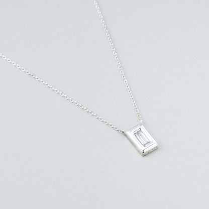 シルバー スクエア フレーム バゲット ネックレス / Silver Frame Baguette Necklace