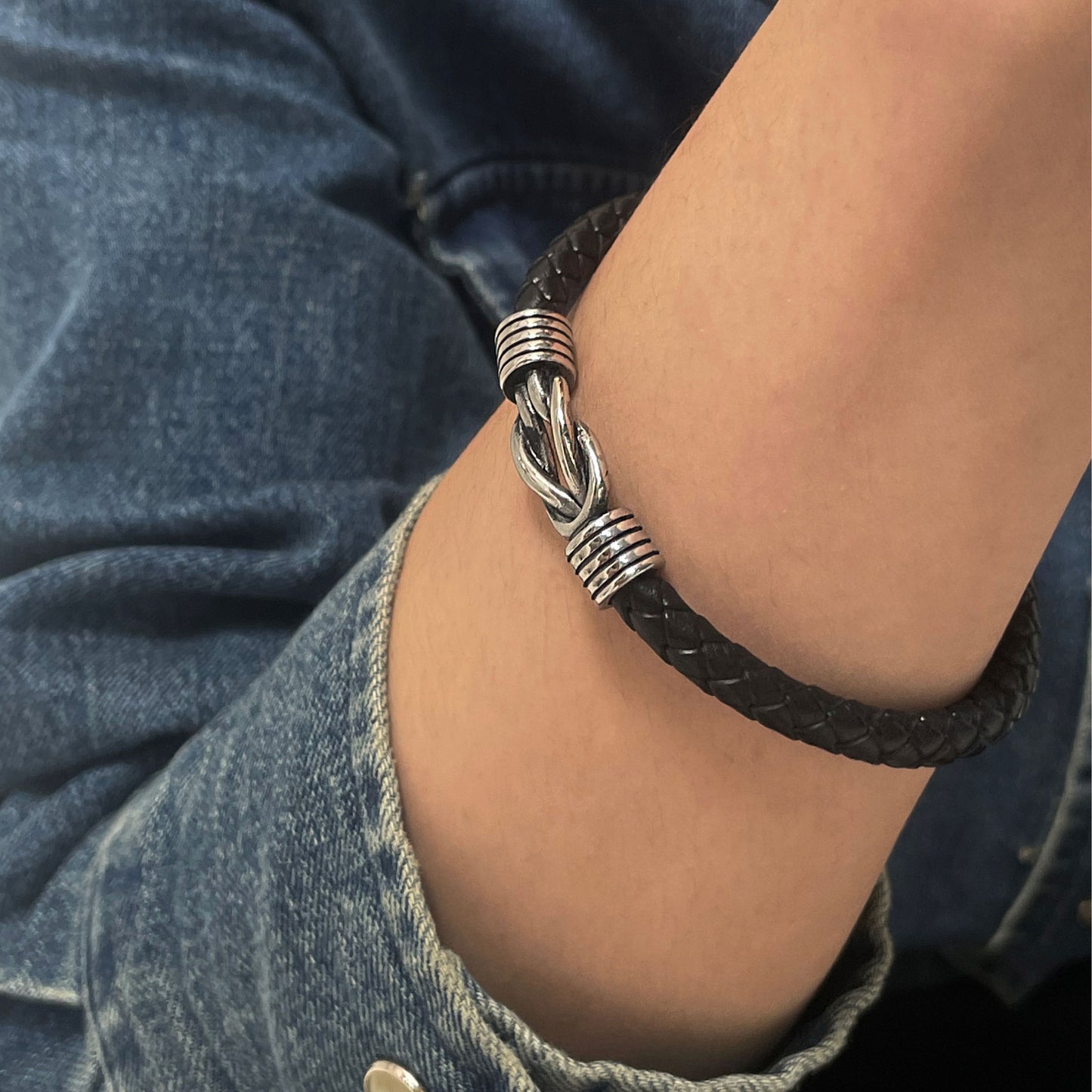 アンティーク ツイスト ロック レザー ブレスレット / ANTIQUE TWIST LEATHER BRACELET