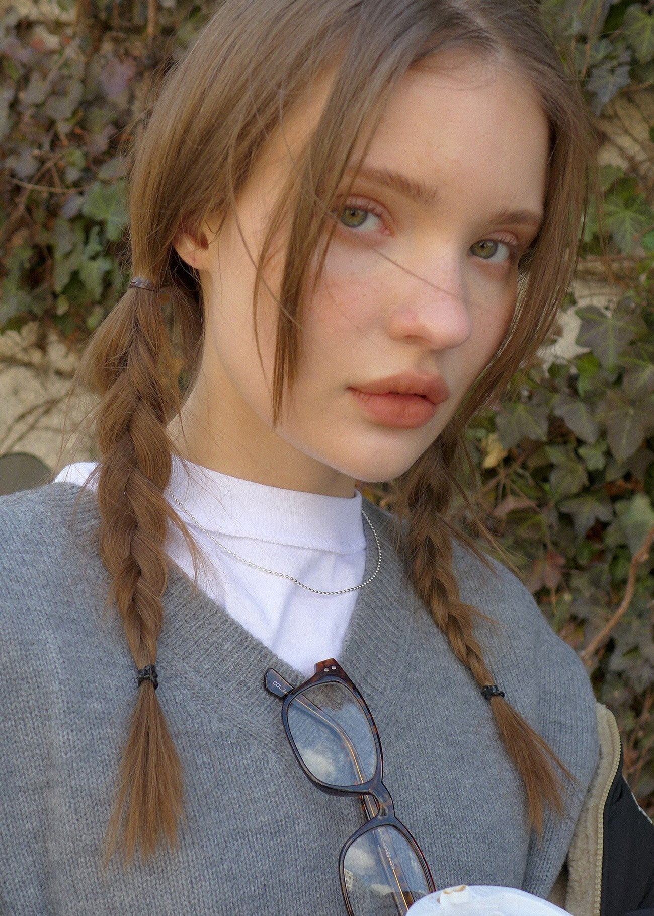 Lily Necklace