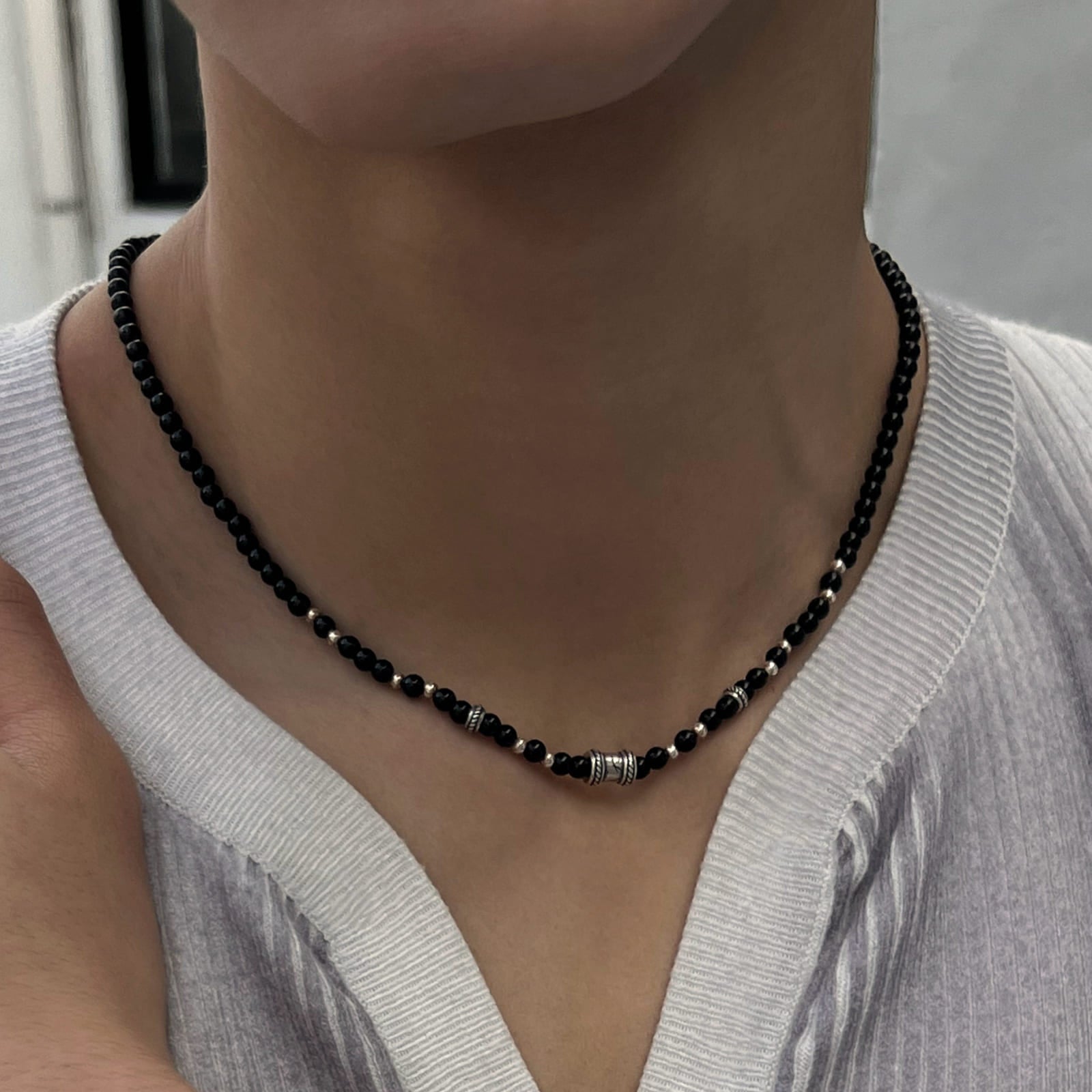 シルバー スクラッチ ペンダント ブラック ビーズ ネックレス / SILVER