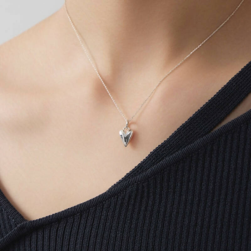 シルバー ベーシック ハート ペンダント ネックレス / Silver Basic Heart Pendant Necklace