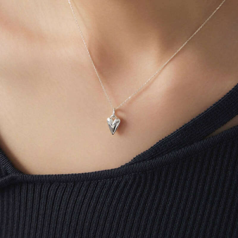 シルバー ベーシック ハート ペンダント ネックレス / Silver Basic Heart Pendant Necklace