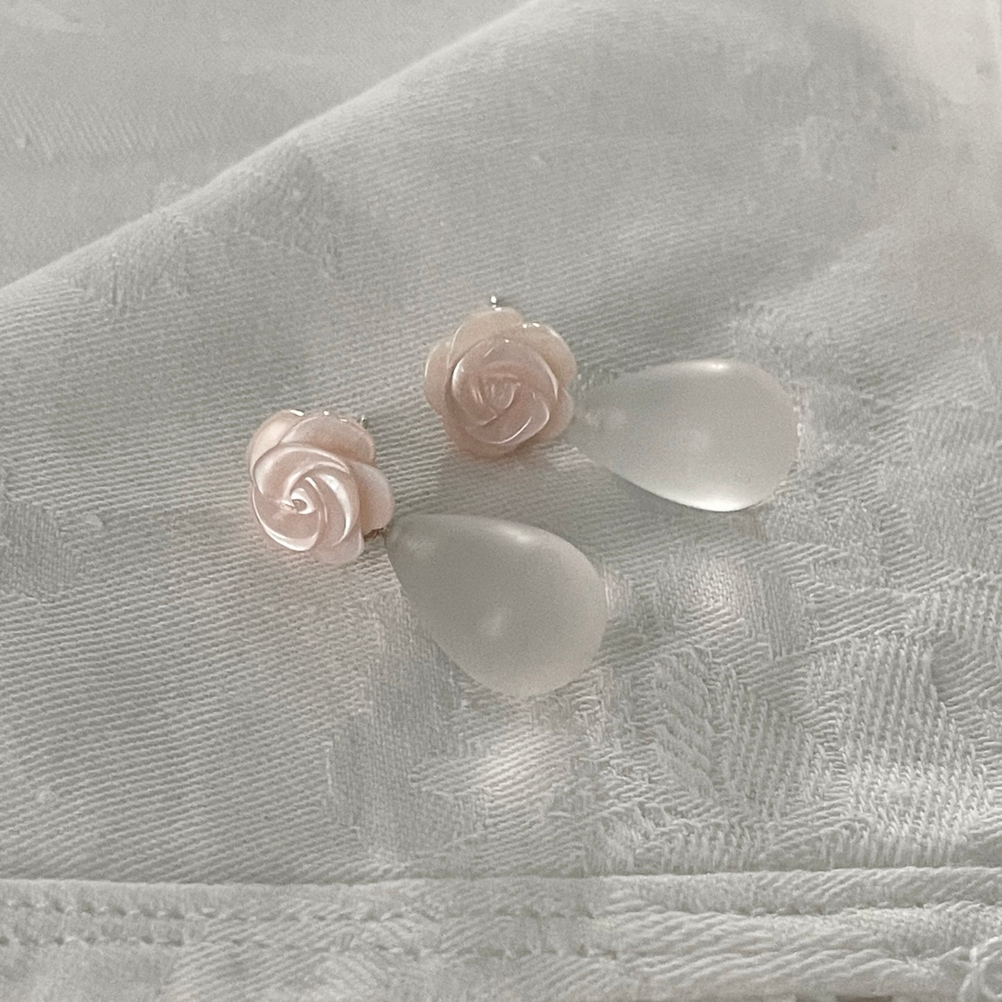 ドロップ ローズ ピアス / drop rose earring