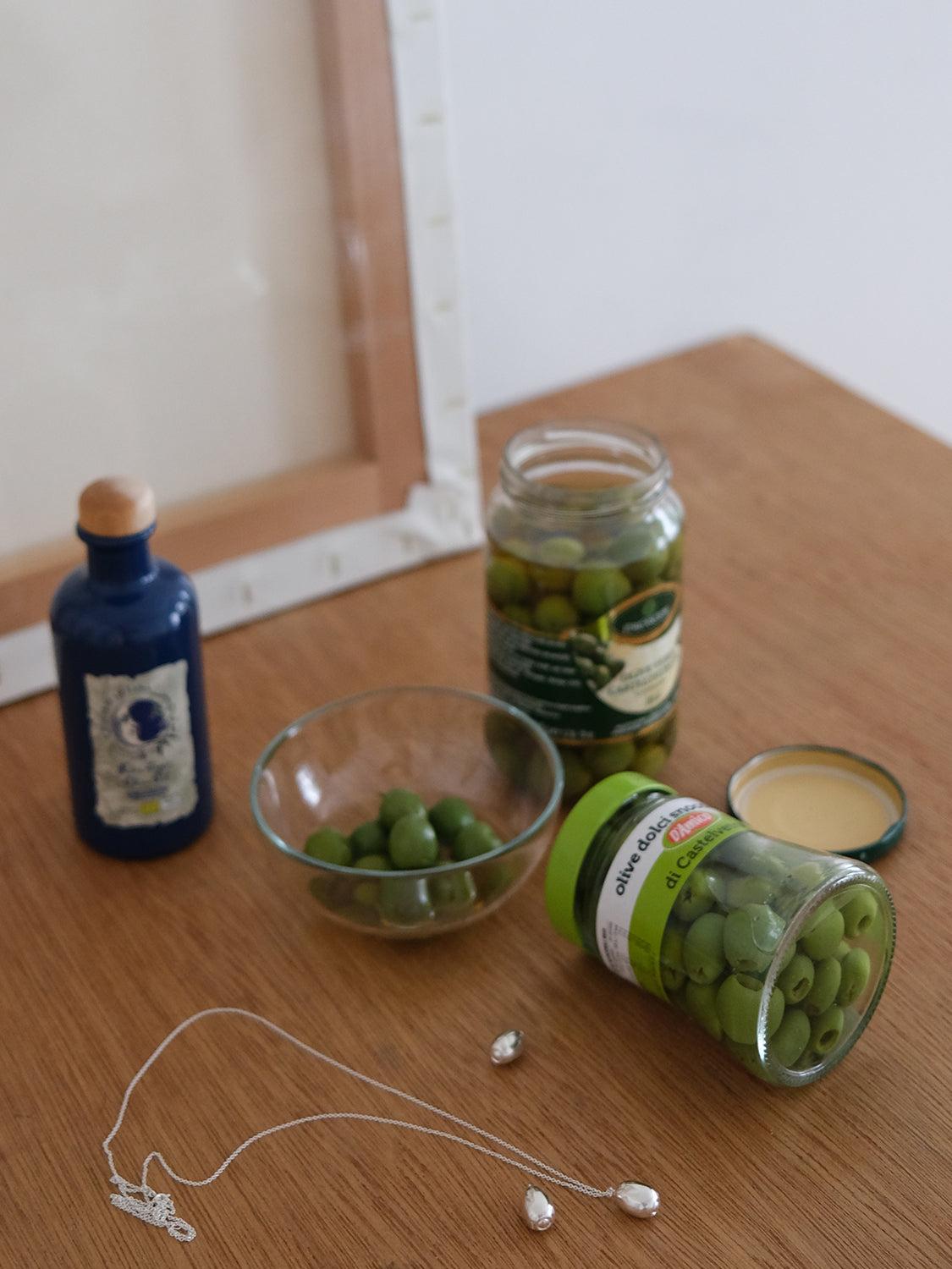 Olive necklace