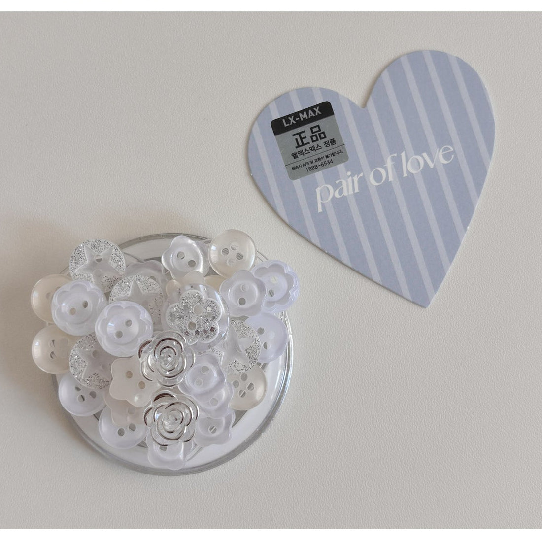 VINTAGE BUTTON HEART TALK
