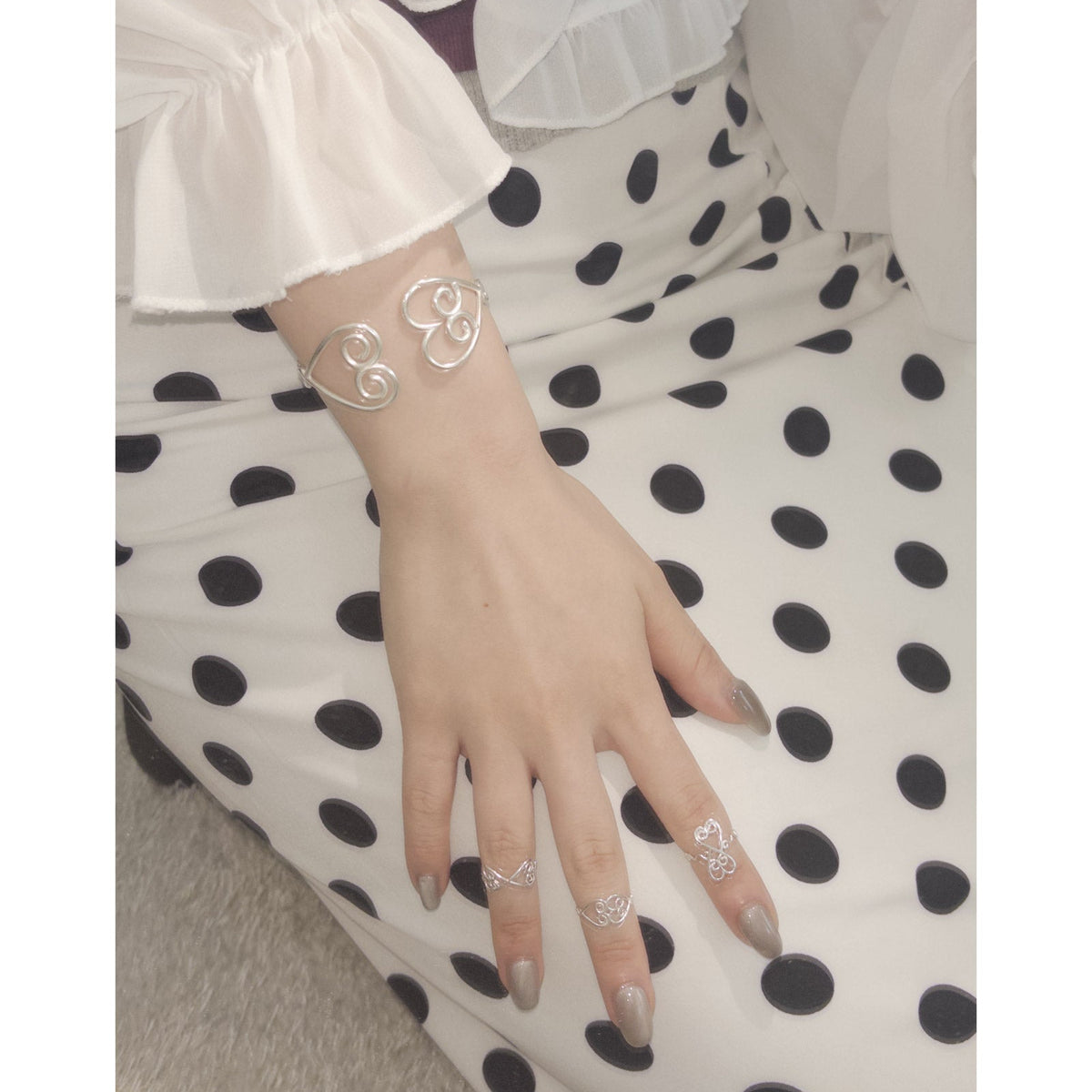 Balcony Heart Rolling Bangle Bracelet