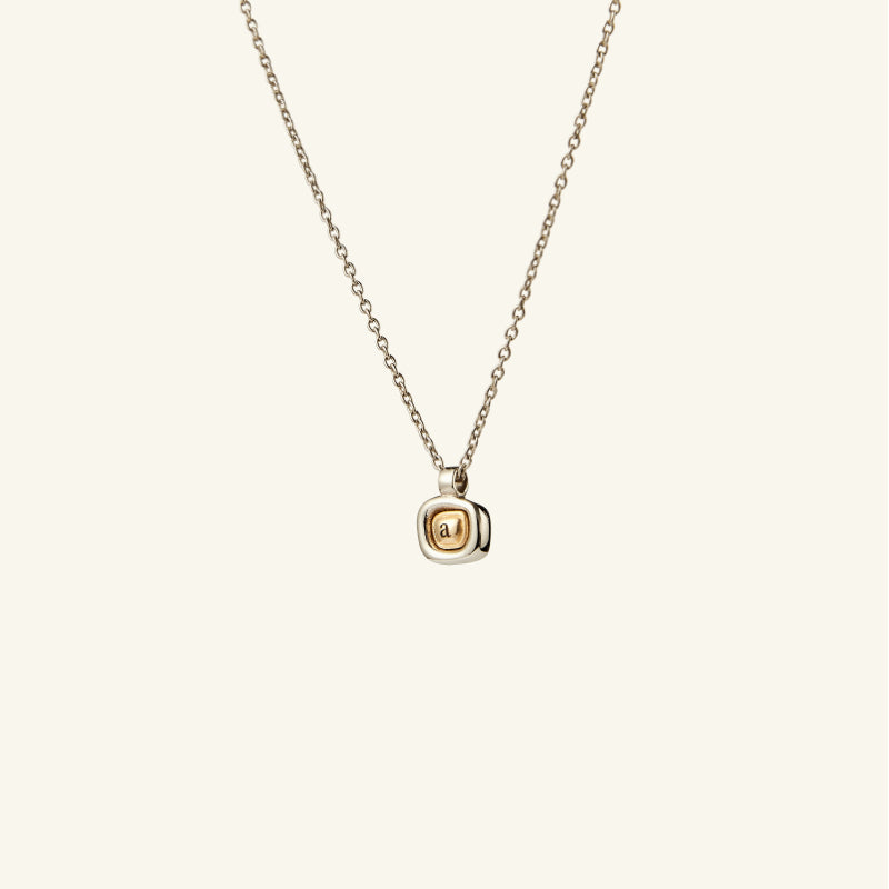 K14 コンビ ユニーク ペブル イニシャル ネックレス / 14K Combi Unique Pebble Initial Necklace