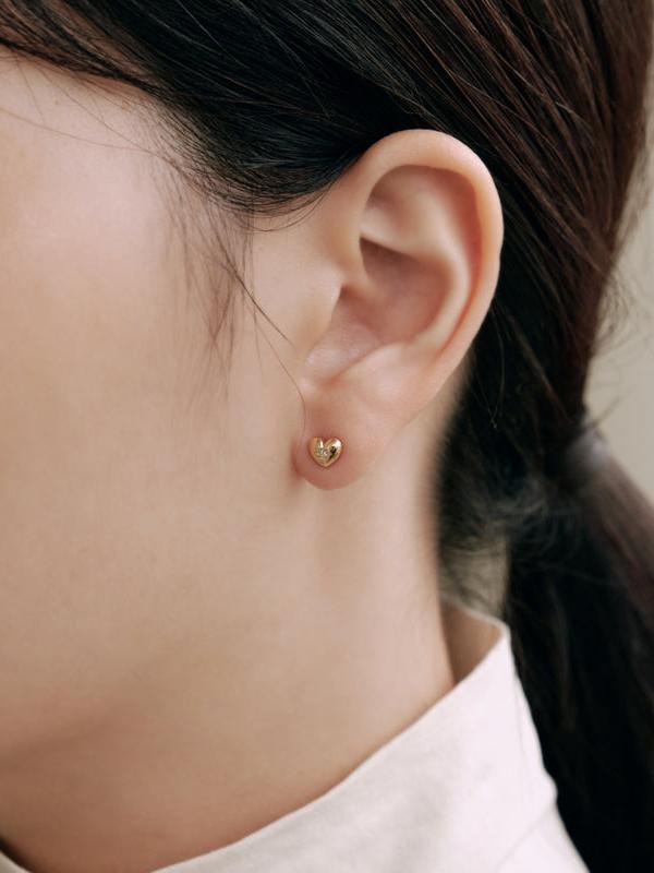 K14 スター セッティング ボリューム ハート ピアス [シングル] / 14K Star Setting Volume Heart Earring [Single]