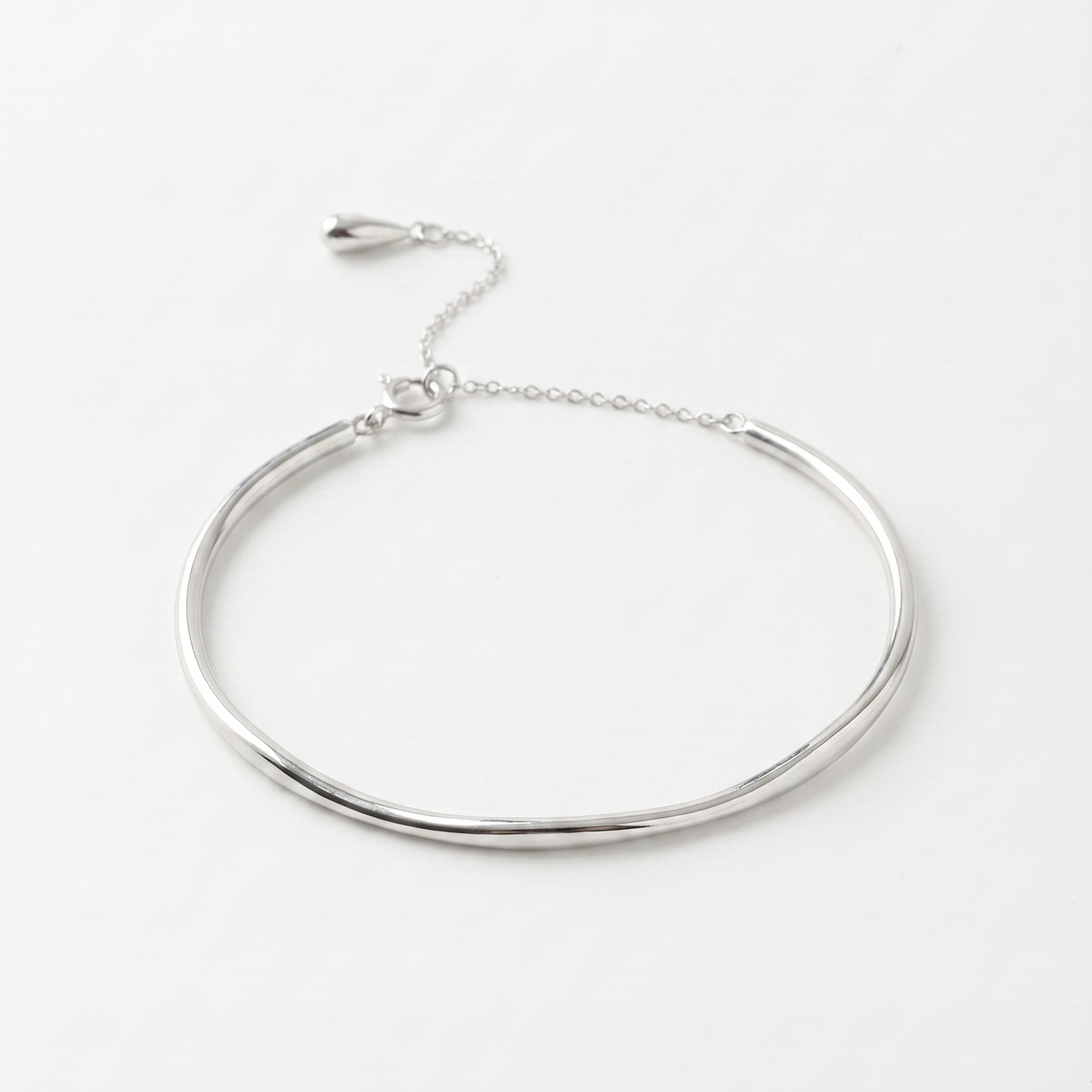 Wave Chain Bangle