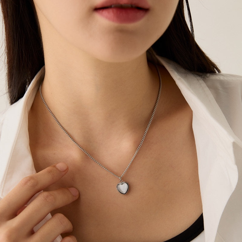 サージカル ジャムストーン ハート ペンダント ネックレス / SURGICAL GEMSTONE HEART PENDANT NECKLACE