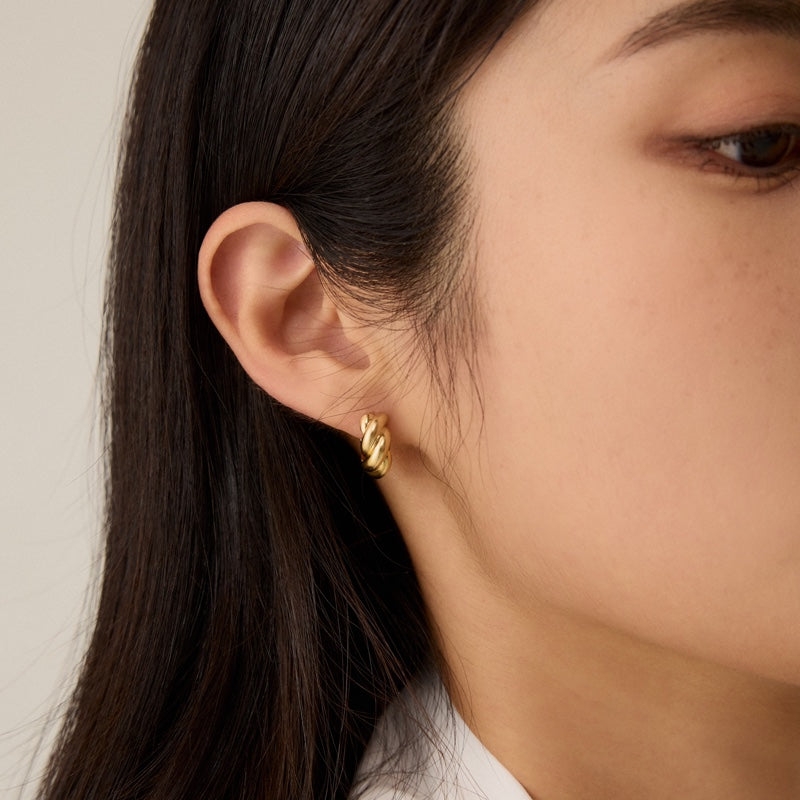 ボリューム ツイスト ワンタッチ ピアス / VOLUME TWIST ONE TOUCH EARRINGS