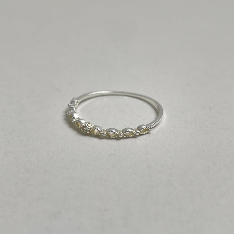 シルバー ツイスト プロング リング / SILVER TWISTED PRONG RING