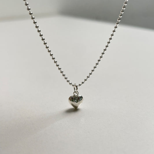 シルバー ボリューム ハート ボール チェーン ネックレス / SILVER VOLUME HEART BALL CHAIN NECKLACE