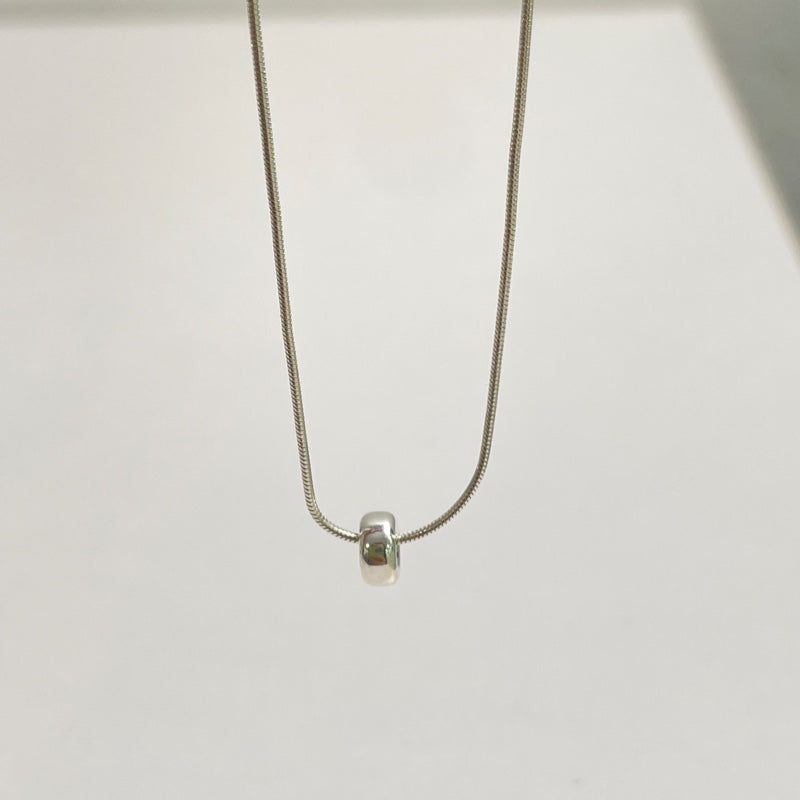 シルバー ドーナツ ボール スネーク ネックレス / SILVER DONUT BALL SNAKE NECKLACE