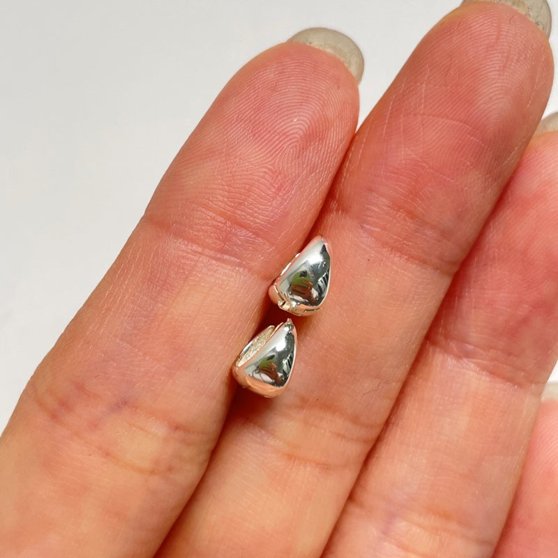 シルバー しずく スモール ワンタッチ ピアス / SILVER WATER DROP SMALL ONE TOUCH EARRINGS