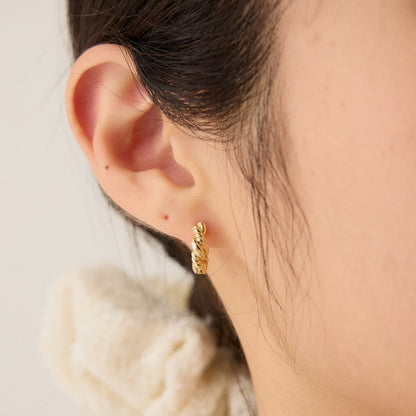 ツイスト ロレット ワンタッチ ピアス / TWIST LORETTE ONE TOUCH EARRINGS