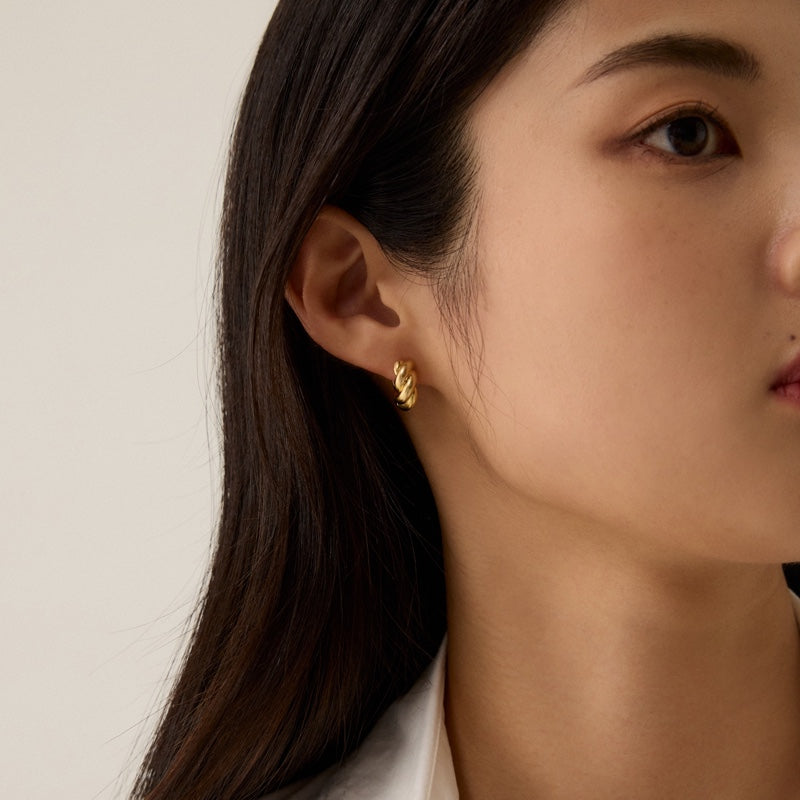 ボリューム ツイスト ワンタッチ ピアス / VOLUME TWIST ONE TOUCH EARRINGS