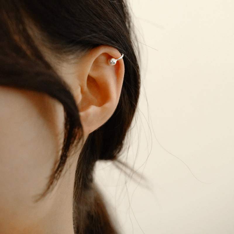 シルバー ミニ ボール イヤーカフ / Silver Mini Ball Earcuff