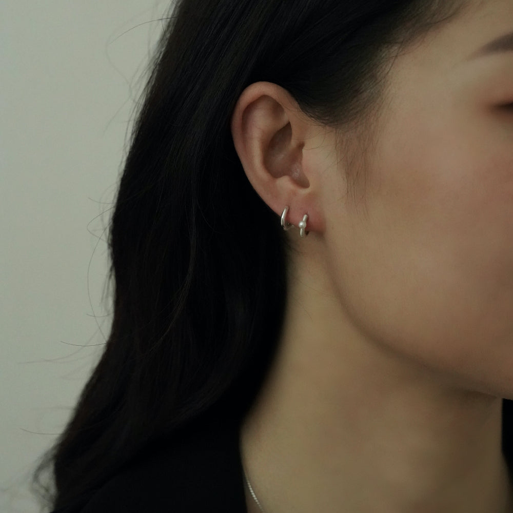 シルバー 2WAY パール ワンタッチ ピアス / Silver Two-Way Pearl One-Touch Earrings | アモンズ –  amondz