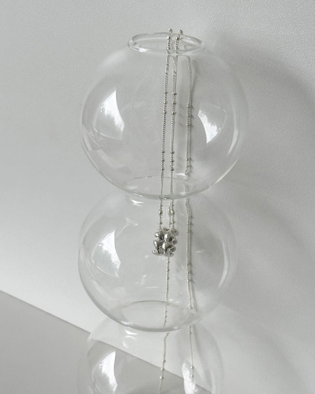 クローバーボールロングネックレス