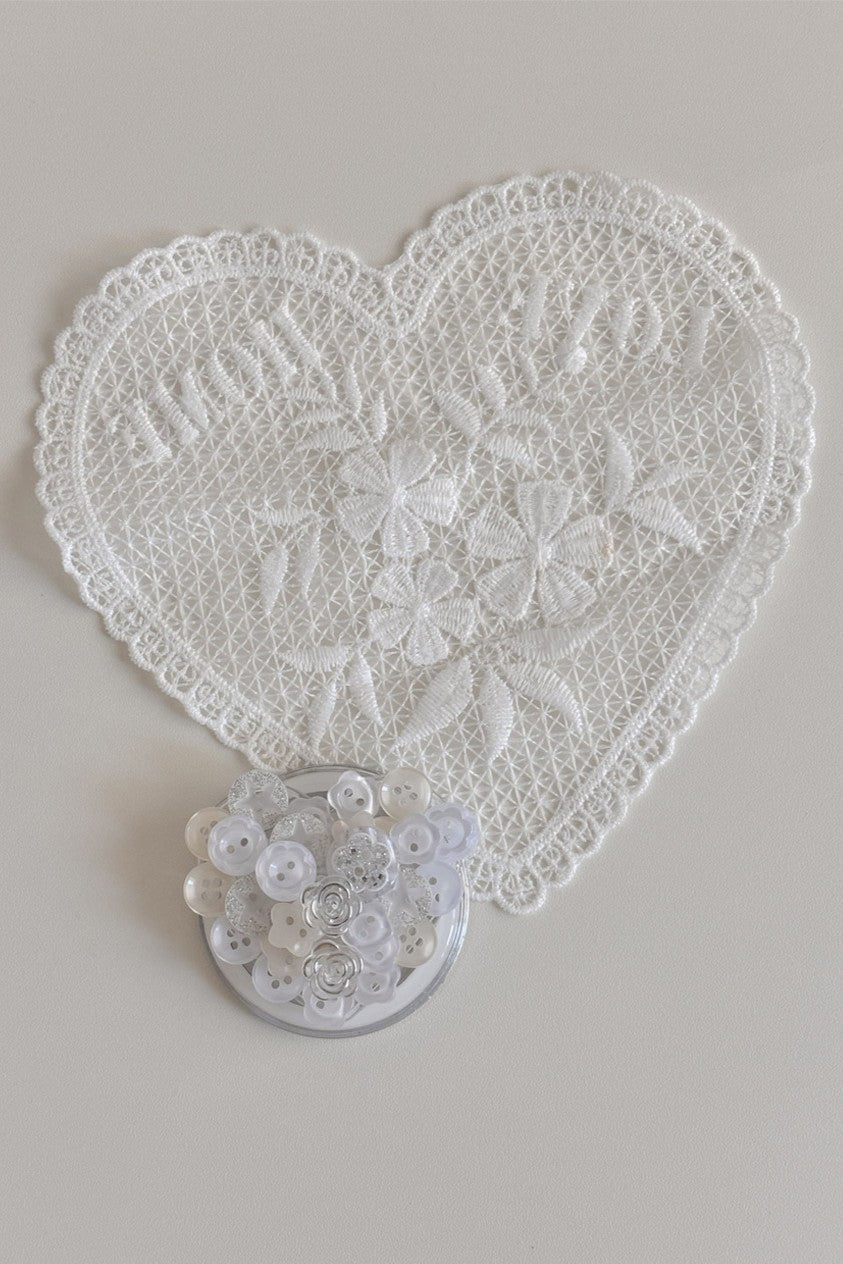 VINTAGE BUTTON HEART TALK